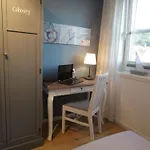 度假居 Komfortables In Mit Sauna By Interhome *